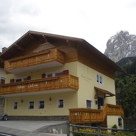 Garni Ossi Panzió Santa Cristina Val Gardena Kültér fotó